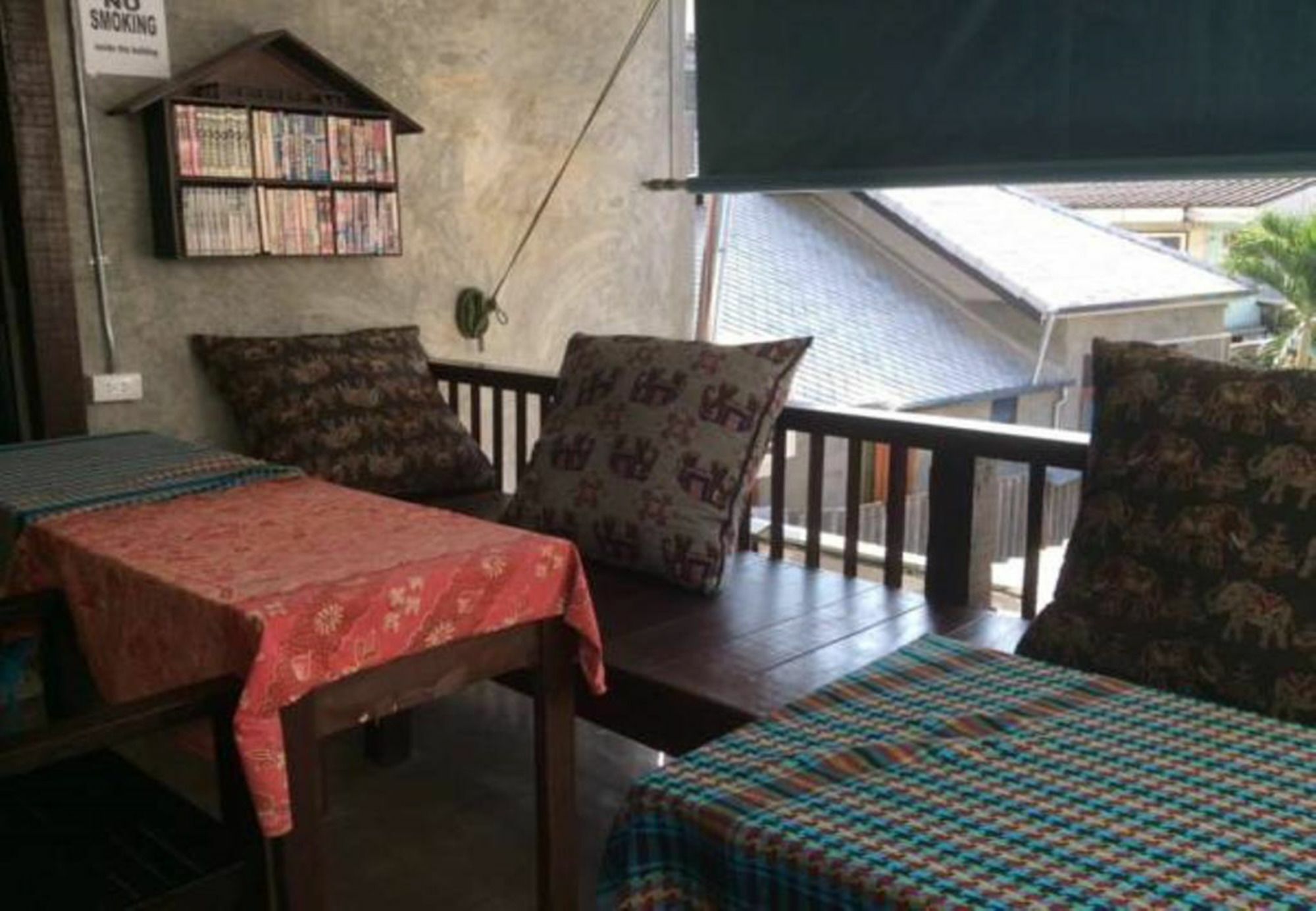 Thapae Backpackers Hostel (Adults Only) Chiang Mai Zewnętrze zdjęcie